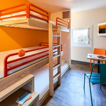 Hotelf1 Rénové Hotel